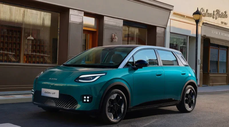 AION UT Kukuh Pimpin Penjualan EV Hatchback Nasional